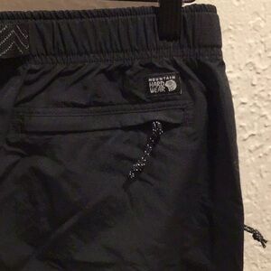 Mountain Hardwear Black pants